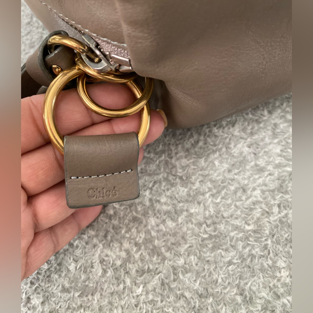 Chloe Gray Leather Tote Bag - Picture 3 of 11